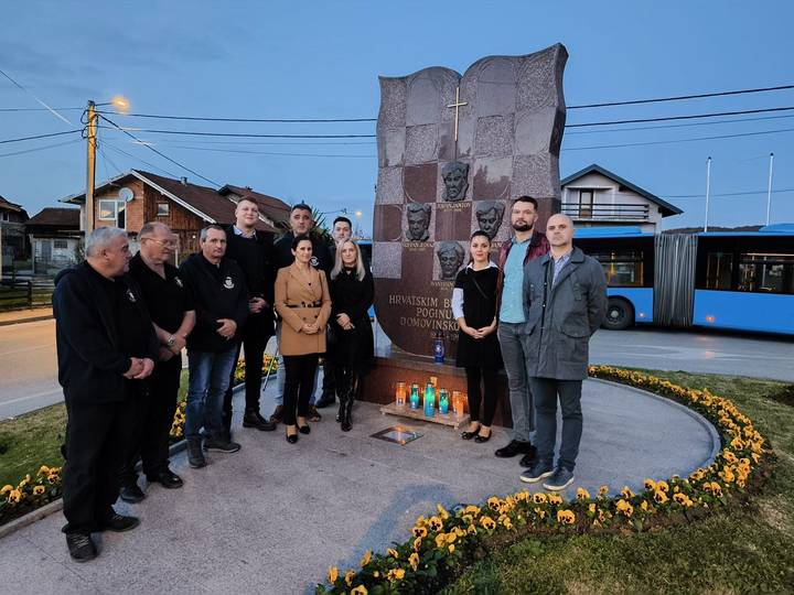 Obilježen blagdan Svih svetih - fotografija 3