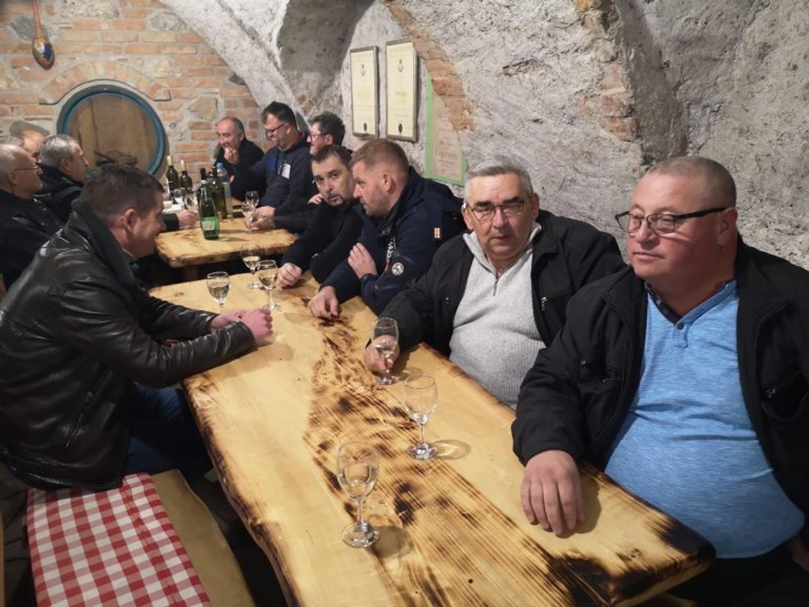 Udruga vinogradara obilježila Martinje - fotografija 1