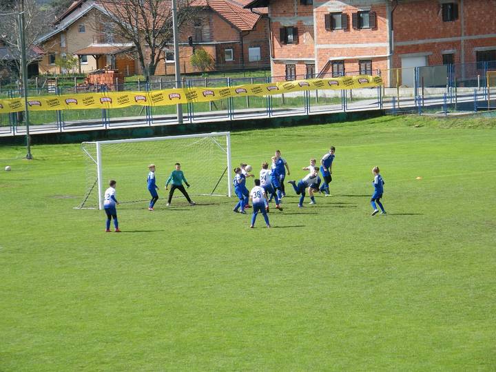 Nogomet – seniorima novi poraz, a mlađe selekcije ostvarile polovične uspjehe - fotografija 2