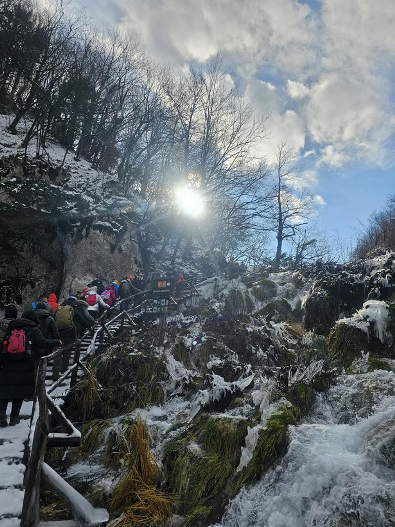 PD Bistra – novu planinarsku sezonu otvorili izletom na Plitvice - fotografija 1
