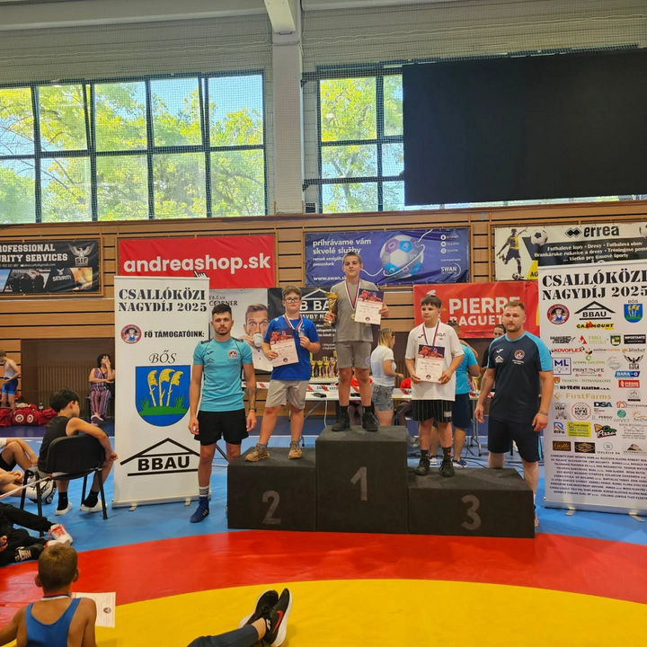 HK Bistra – u Slovačkoj „uzeli“ dvije medalje pa otišli na zasluženi odmor - fotografija 4