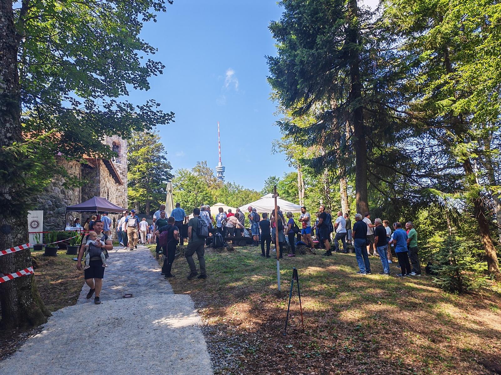 Bistrani pri Kraljice Hrvata - fotografija 2