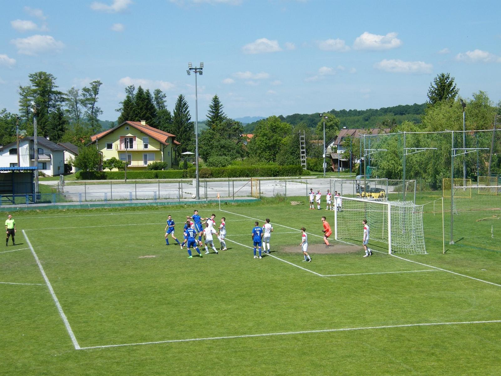 Nogomet – Bistra bolja od petrinjske Mladosti - fotografija 4