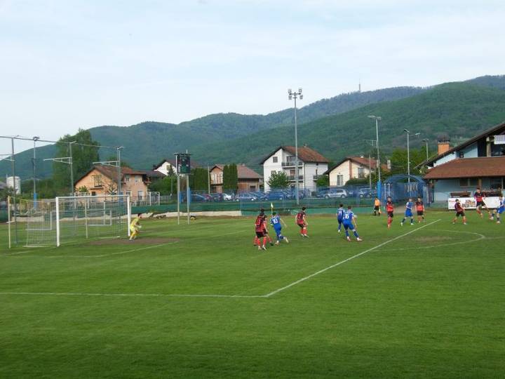Nogomet – seniori ispali iz kupa, a ovaj vikend Bistra domaćinom najvećeg turnira u povijesti bistranskog sporta - fotografija 4