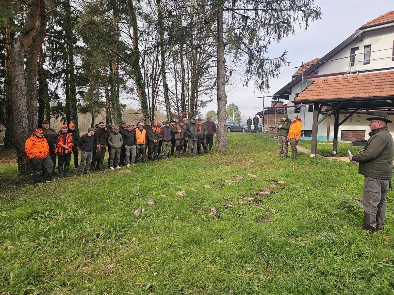 Lovačko društvo Šljuka – aktivni u lovištu i na uređenju doma - fotografija 3