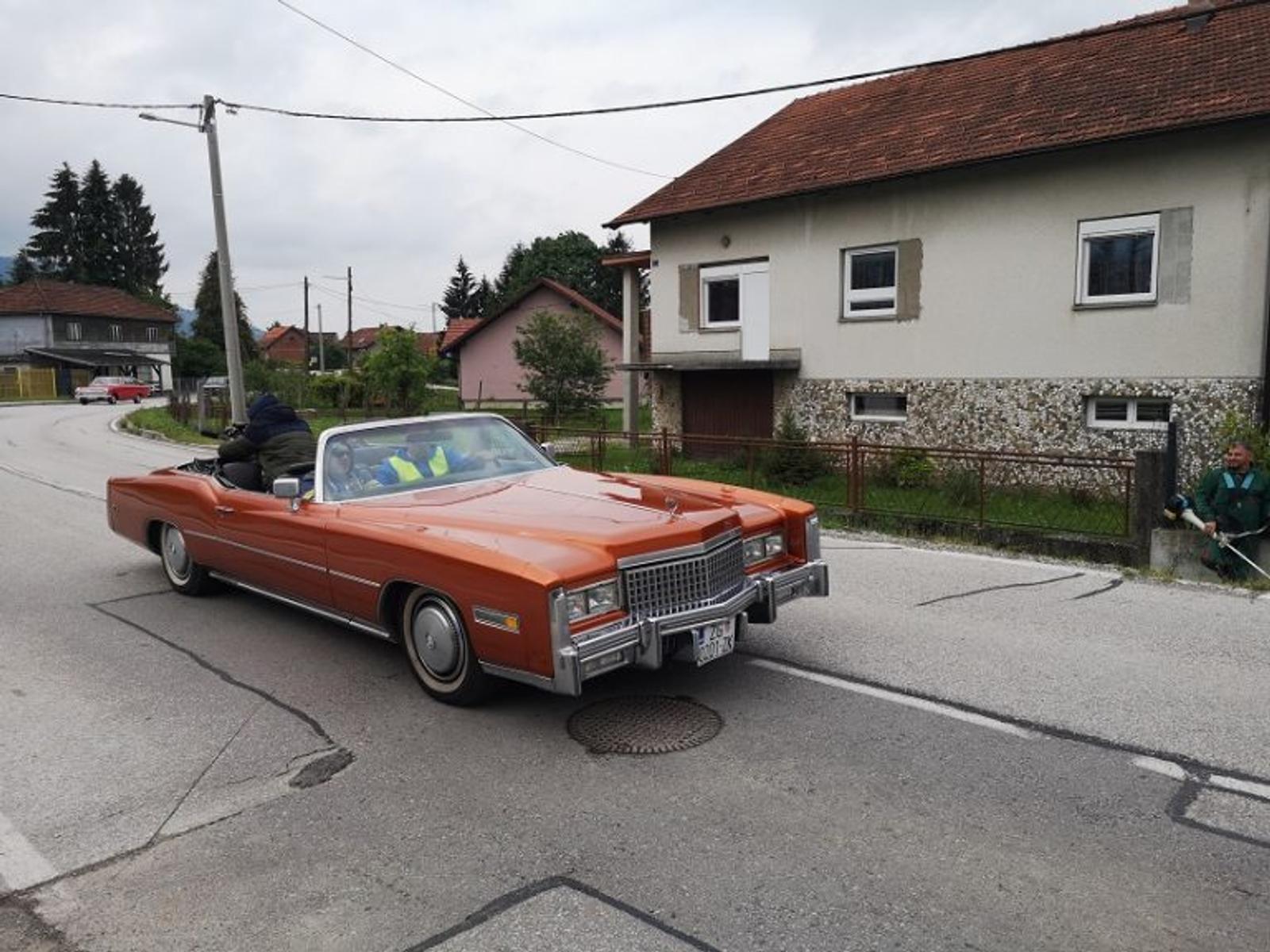 Oldtimeri vozili Bistrom na putu do Gupčeve lipe - fotografija 4