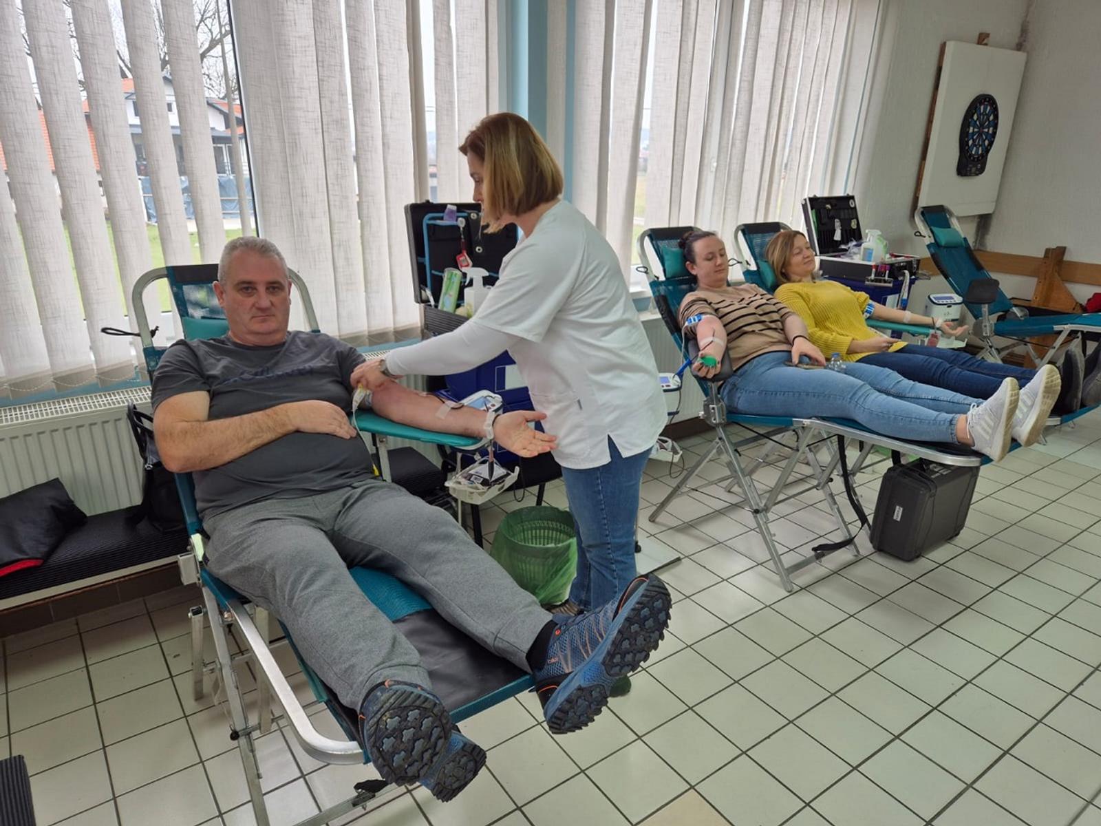 Novo dobrovoljno darivanje krvi - fotografija 3