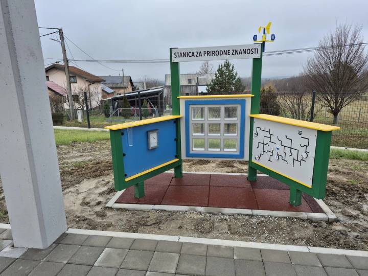 Naslov: Izgradnja i uređenje vanjskog igrališta područnog objekta vrtića Kapljica. - fotografija 2