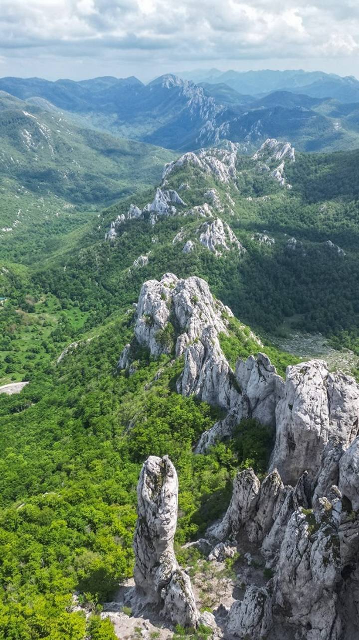 PD Bistra – krajem svibnja pohodili Srednji Velebit - fotografija 2