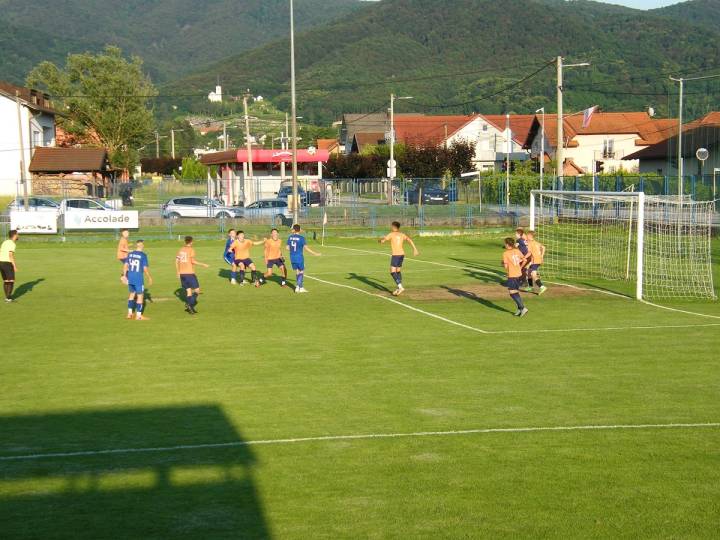 Nogomet – pioniri Bistre pobjednici Kupa NS Zaprešić - fotografija 1