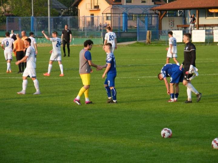 Nogomet – Karlovac bolji od Bistre - fotografija 1