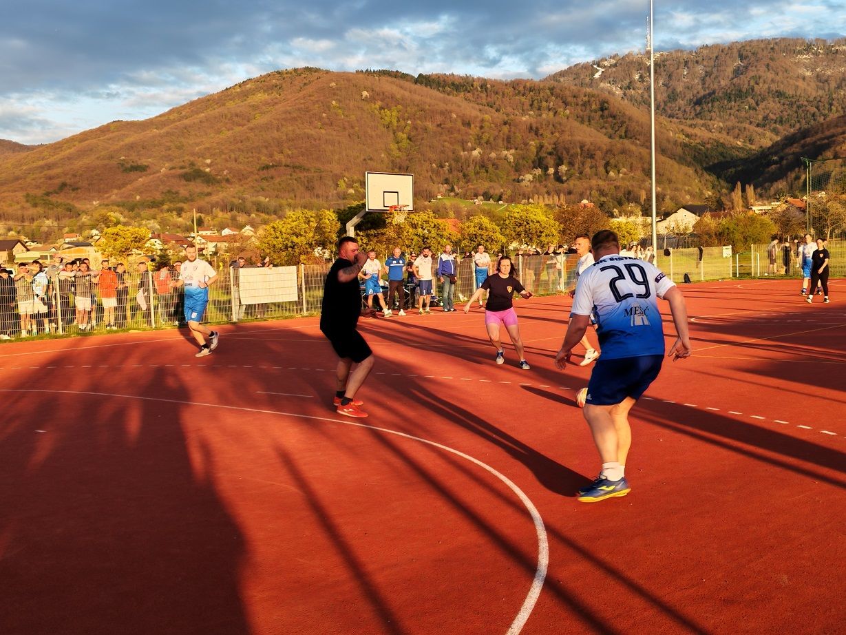 Nogomet – Gorbi najbolji na turniru udruga