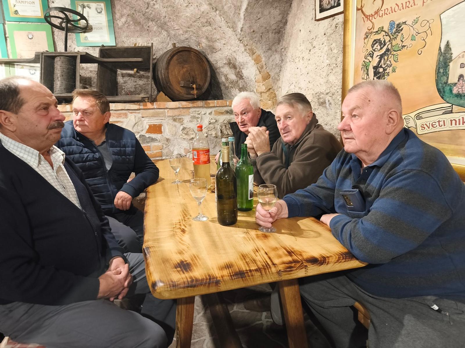 Udruga vinogradara – obilježili Martinje - fotografija 2