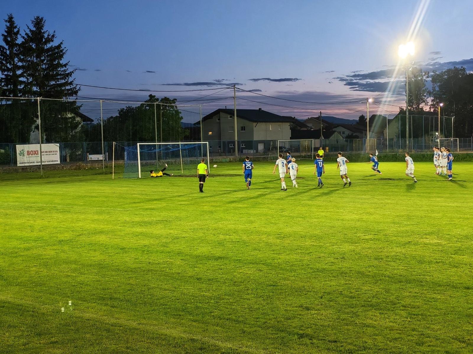 Nogomet – juniori Bistre pobjednici Kupa NS Zaprešić - fotografija 1