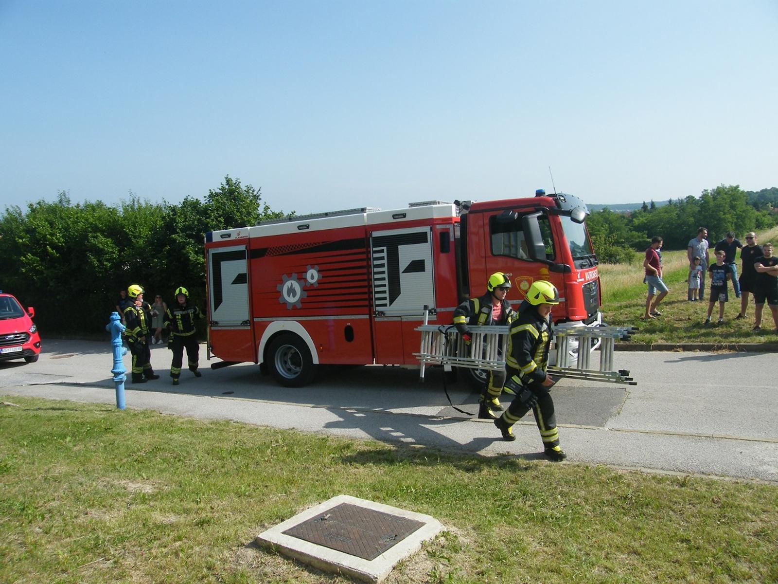 DVD Bistra – održali vatrogasnu vježbu - fotografija 1
