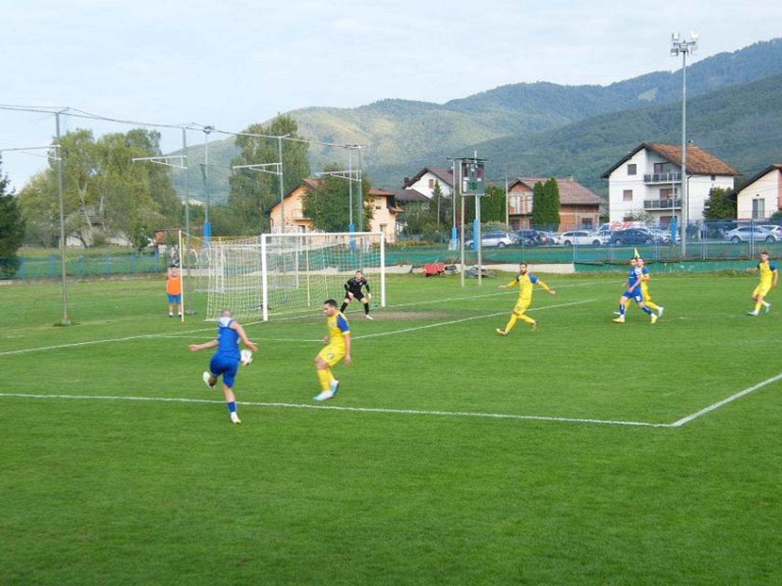Nogomet – Bistra bolja od Samobora - fotografija 5