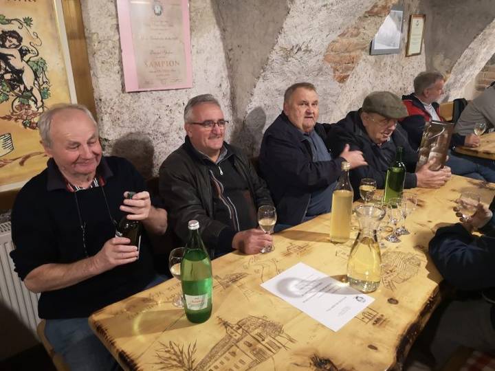 Udruga vinogradara obilježila Martinje - fotografija 2