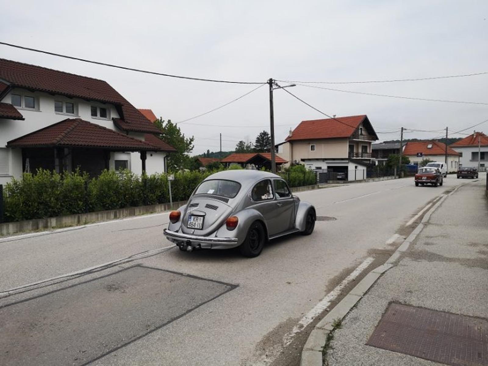 Oldtimeri vozili Bistrom na putu do Gupčeve lipe - fotografija 3