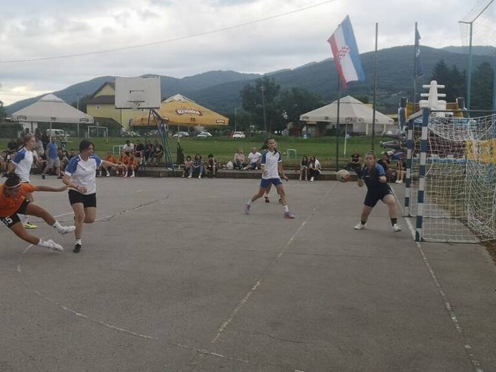 Polanica u srcu – mještani Poljanice priredili turnir u malom nogometu - fotografija 3