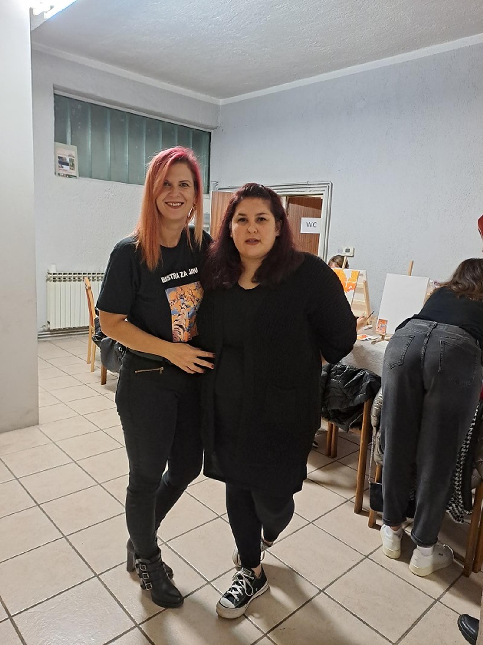 PAINT AND WINE – spoj slikarstva i humanitarnog djelovanja - fotografija 1