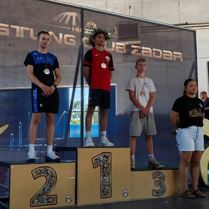HK Bistra – 8 hrvača iz Zadra se vratilo sa 7 medalja - fotografija 4