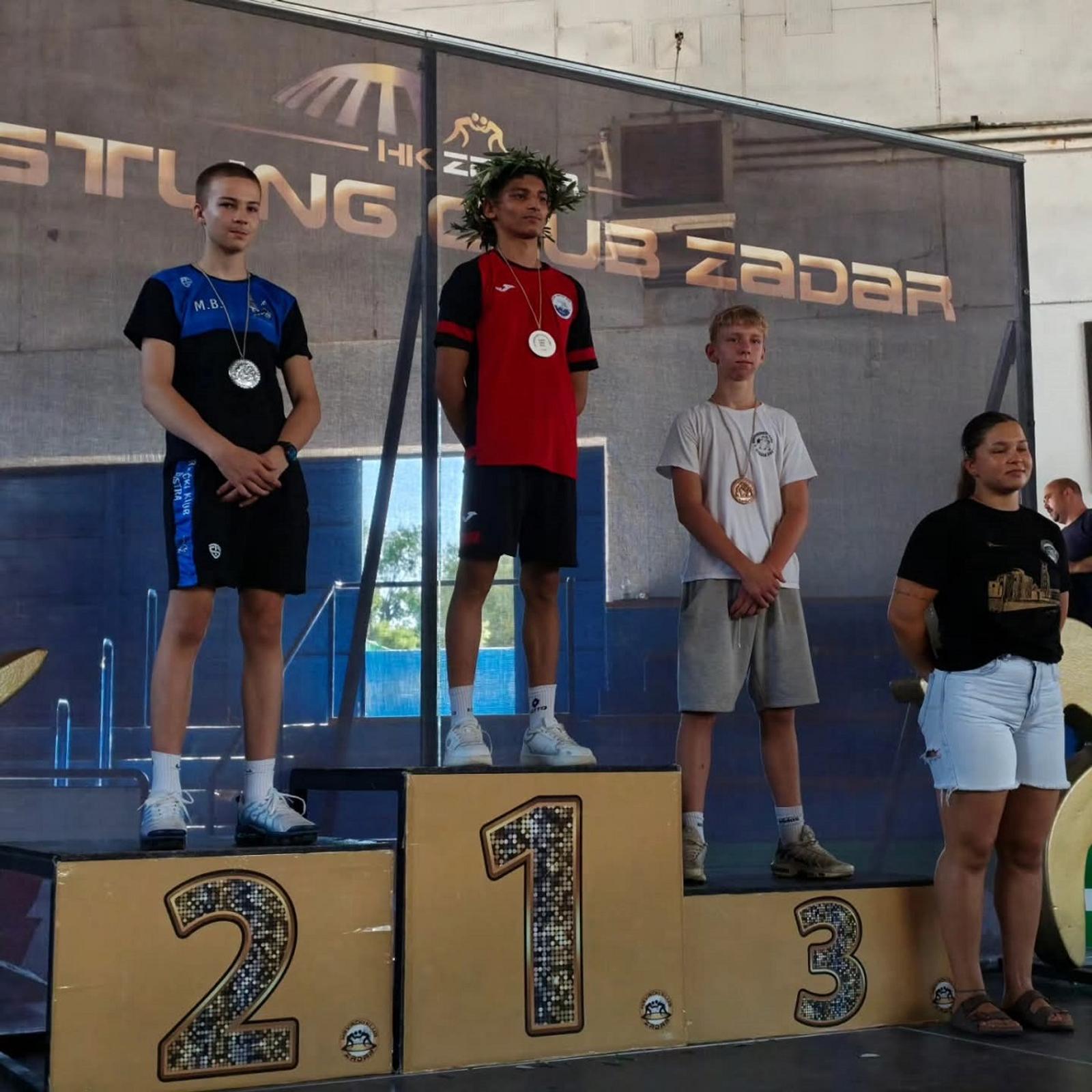 HK Bistra – 8 hrvača iz Zadra se vratilo sa 7 medalja - fotografija 4