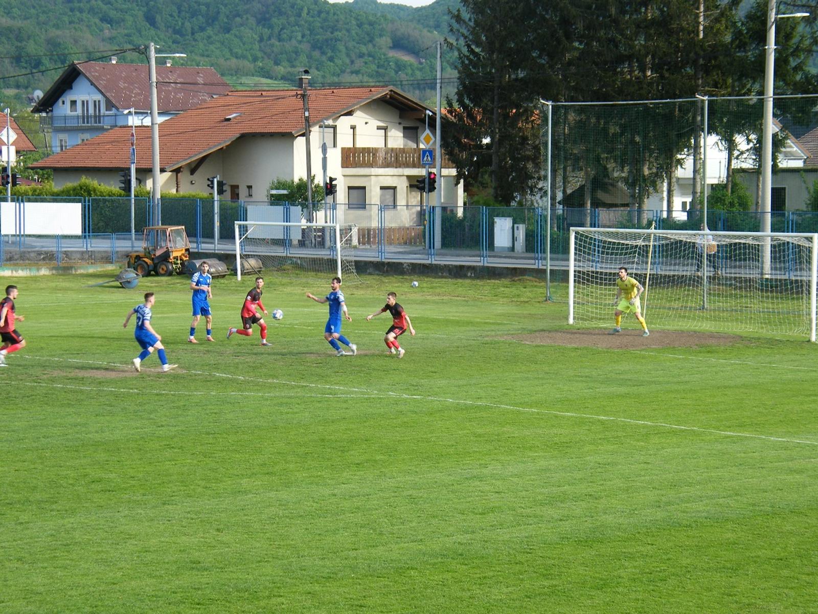 Nogomet – seniori ispali iz kupa, a ovaj vikend Bistra domaćinom najvećeg turnira u povijesti bistranskog sporta - fotografija 2