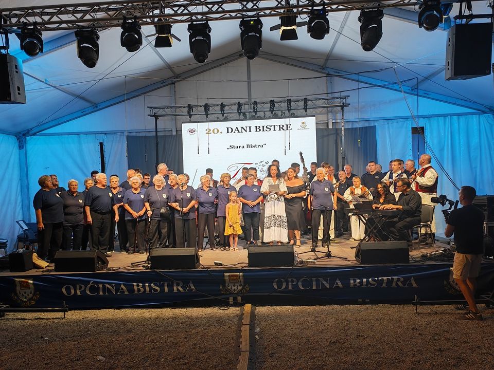 Dani Bistre zaključeni tamburaško-vokalnim programom Tiček nam popeva