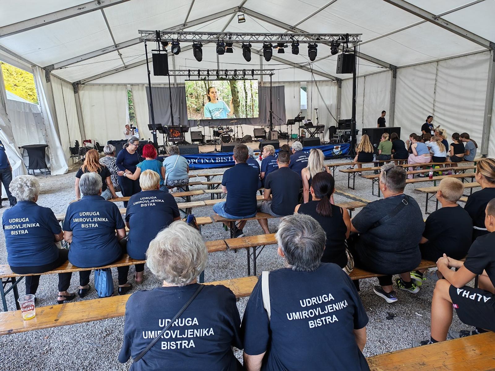 Dani Bistre zaključeni tamburaško-vokalnim programom Tiček nam popeva - fotografija 6