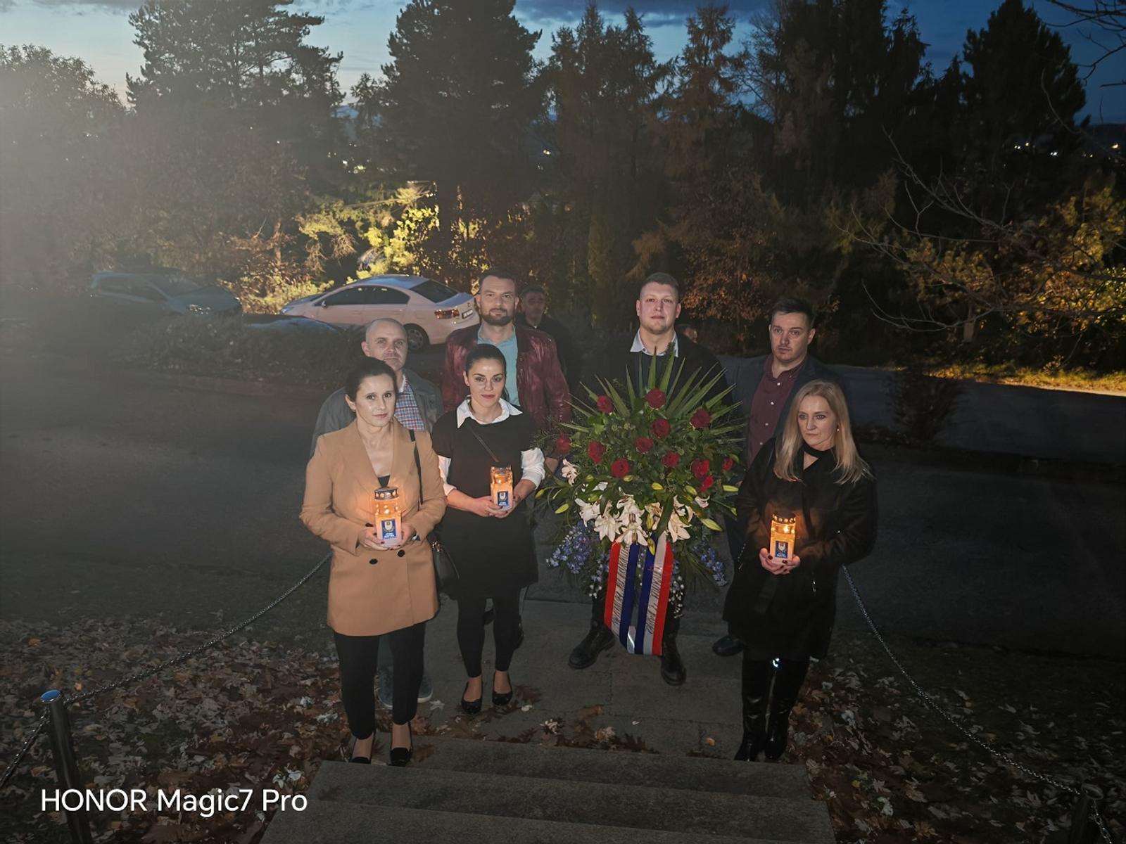 Obilježen blagdan Svih svetih - fotografija 4