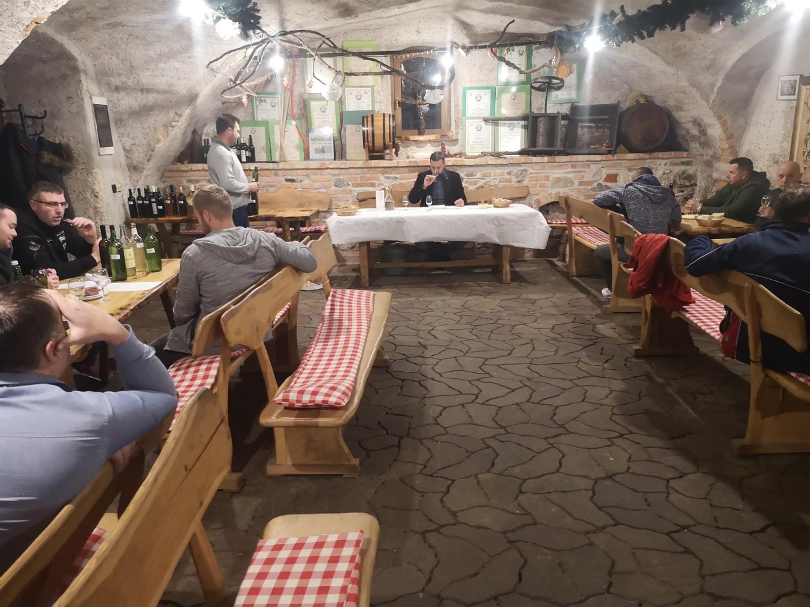 Udruga vinogradara – veliki odaziv na kušanje vina - fotografija 4