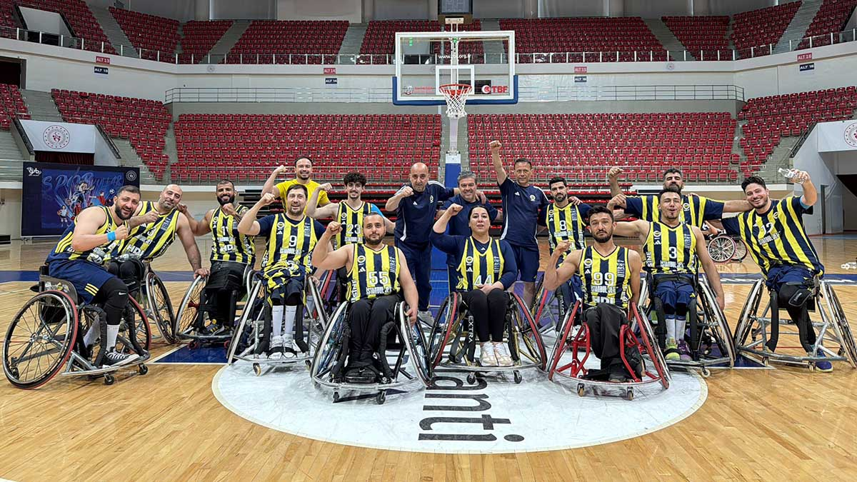 Fenerbahçe İstanbul Jet, yarı finalde