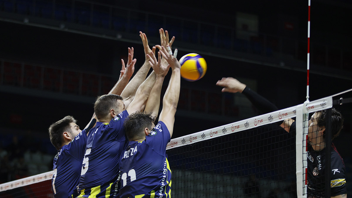 Fenerbahçe Medicana 2-3 İstanbul Gençlik