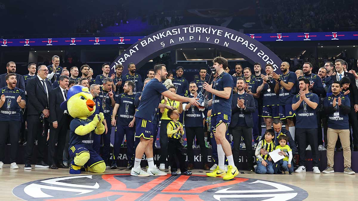 FENERBAHÇE BEKO, ÜST ÜSTE ÜÇÜNCÜ, TOPLAMDA ONUNCU KEZ TÜRKİYE KUPASI ŞAMPİYONU