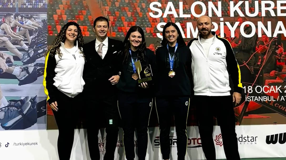 Kürekçilerimizden Türkiye Salon Kürek Şampiyonasında 9 kupa