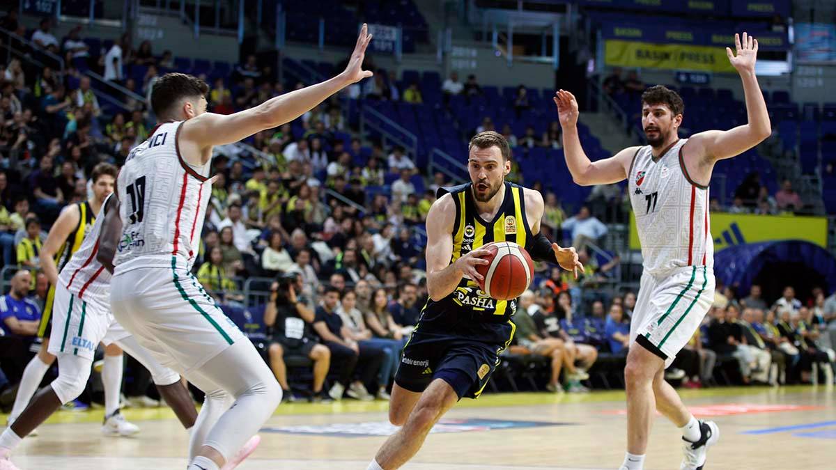 Fenerbahçe 78-67 Karşıyaka