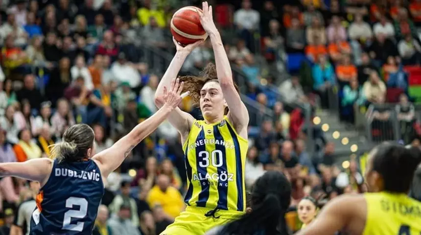 Breanna Stewart yeniden Fenerbahçe Opet’te