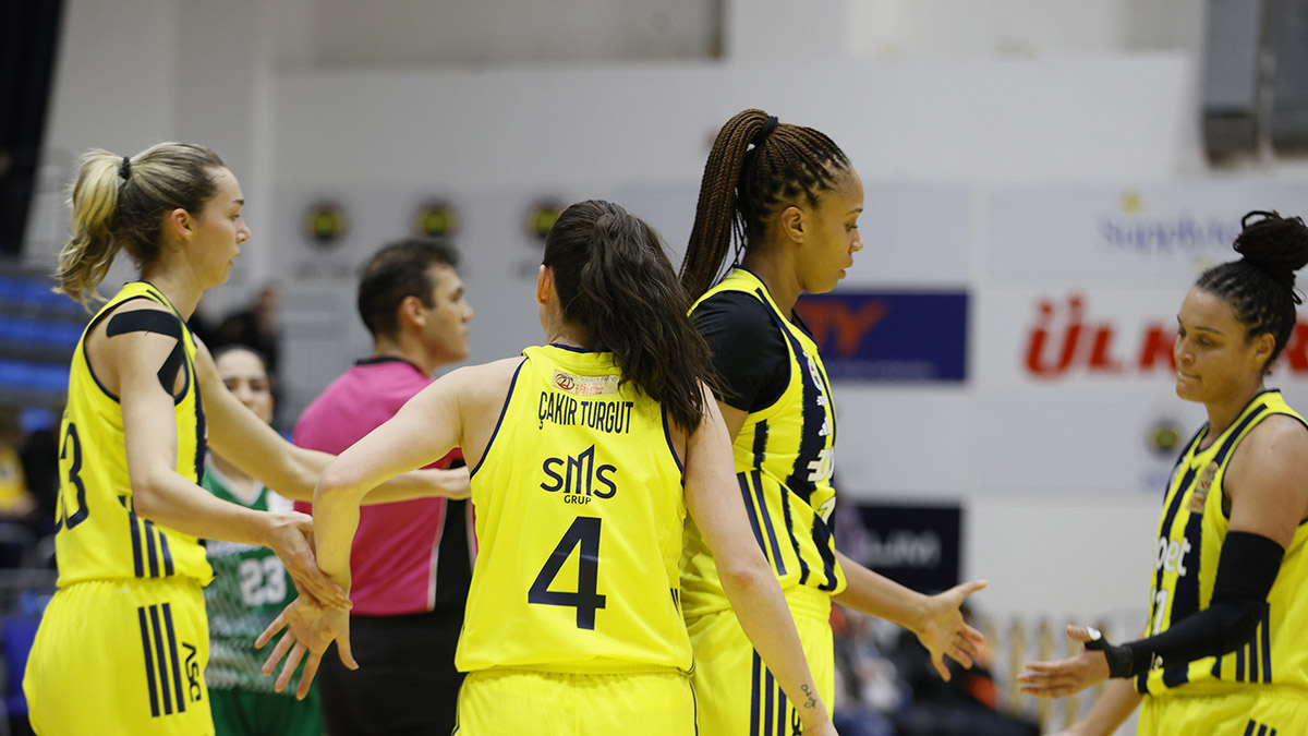 Fenerbahçe Opet, Türkiye Kupası’nda yarı finalde