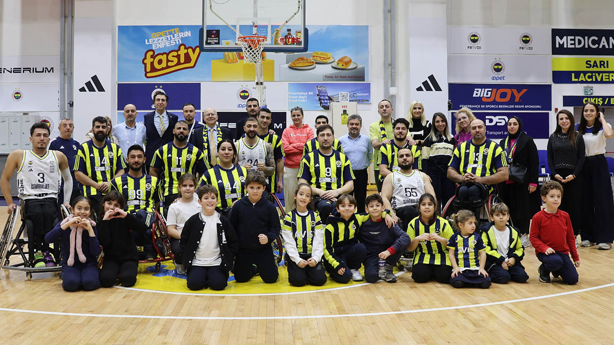 Fenerbahçe İstanbul Jet 85-54 Karabük Demir Kartal SK