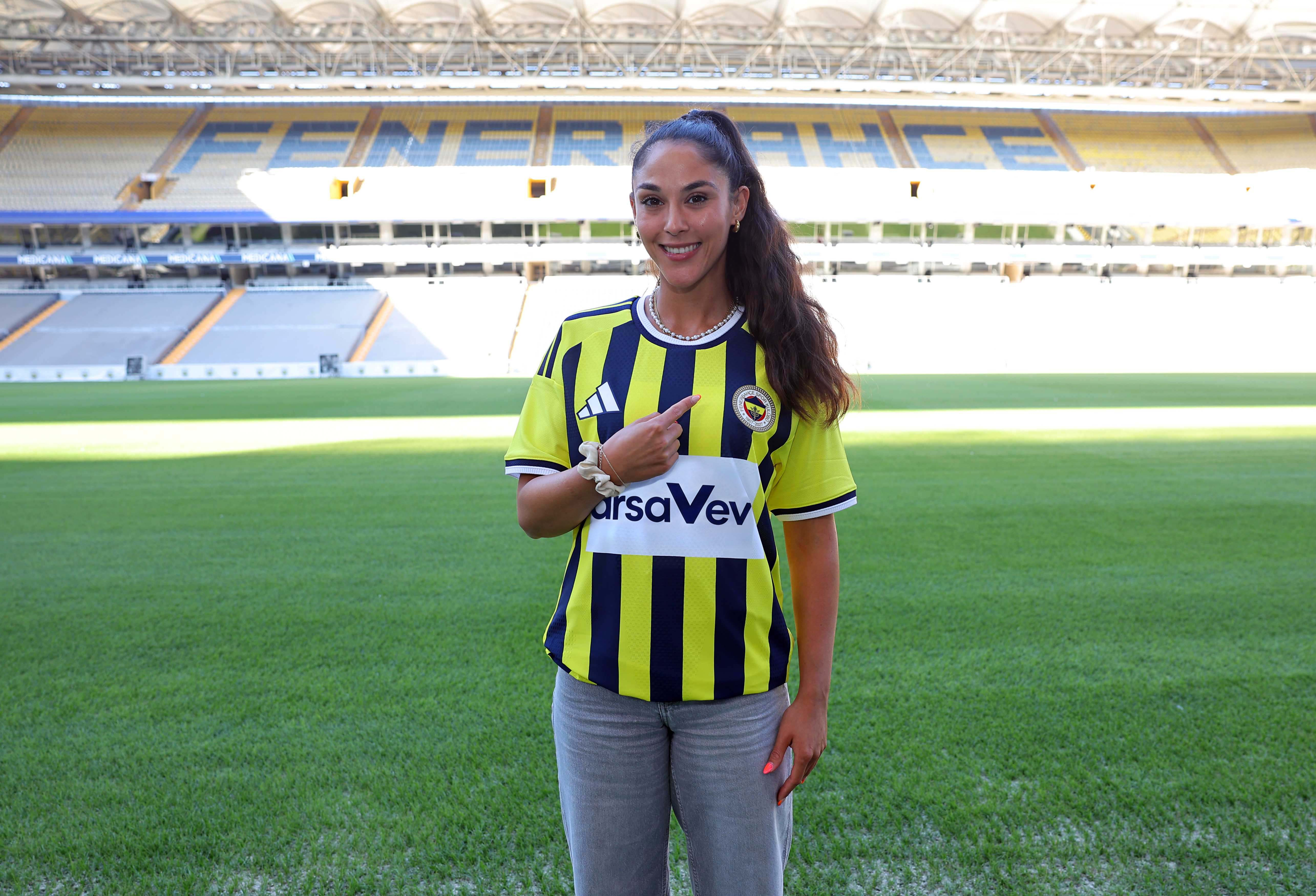Transfer: Fatma Şakar