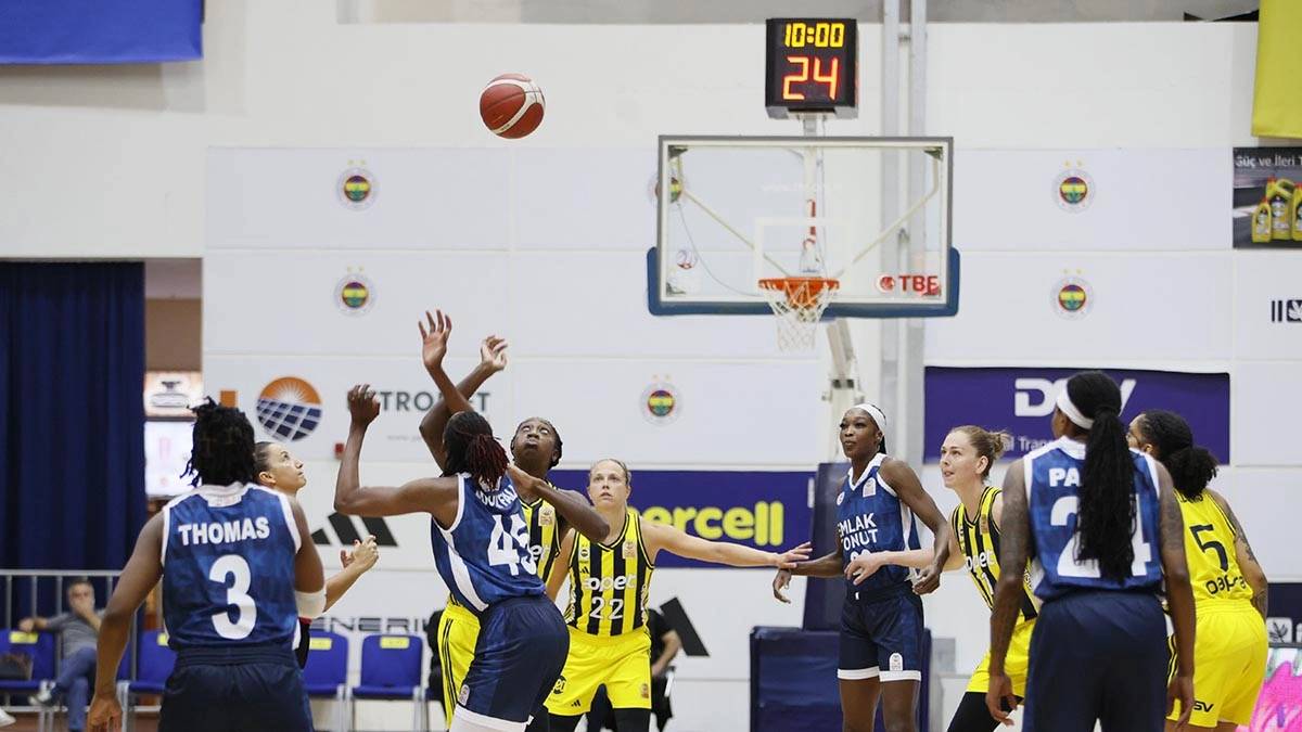 Emlak Konut 73–70 Fenerbahçe Opet