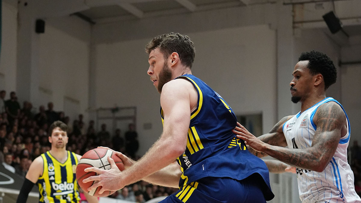 Aliağa Petkim Spor 70-78 Fenerbahçe Beko