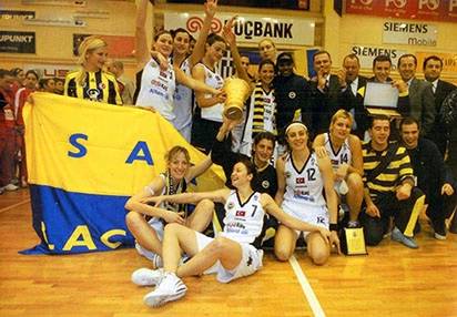 10 Şubat 2005 Avrupa' da Kupa Sevinci