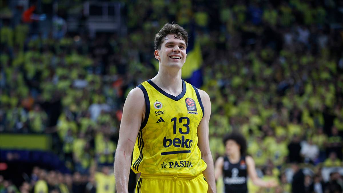Tarık Biberovic üç yıl daha Fenerbahçe Beko’da