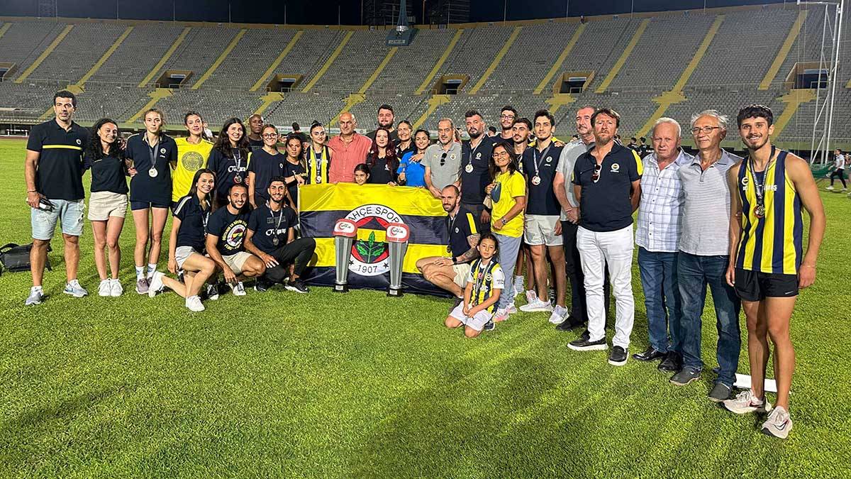 Süper Lig'de erkeklerde ve kadınlarda ikinci oldu