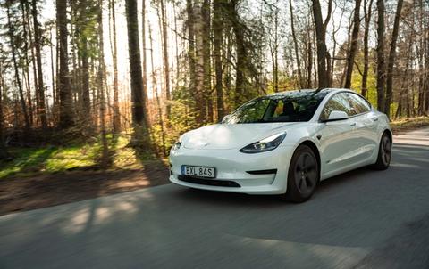 Sedan juli 2022 försvinner rätten till klimatbonus för många elbilar och laddhybrider.