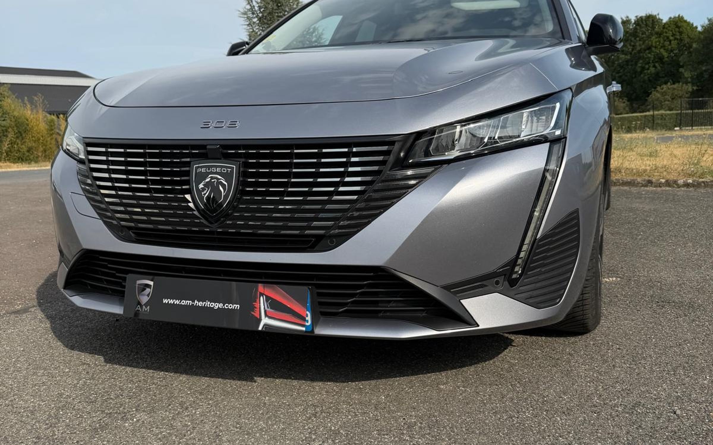 Peugeot 308 — photo 1
