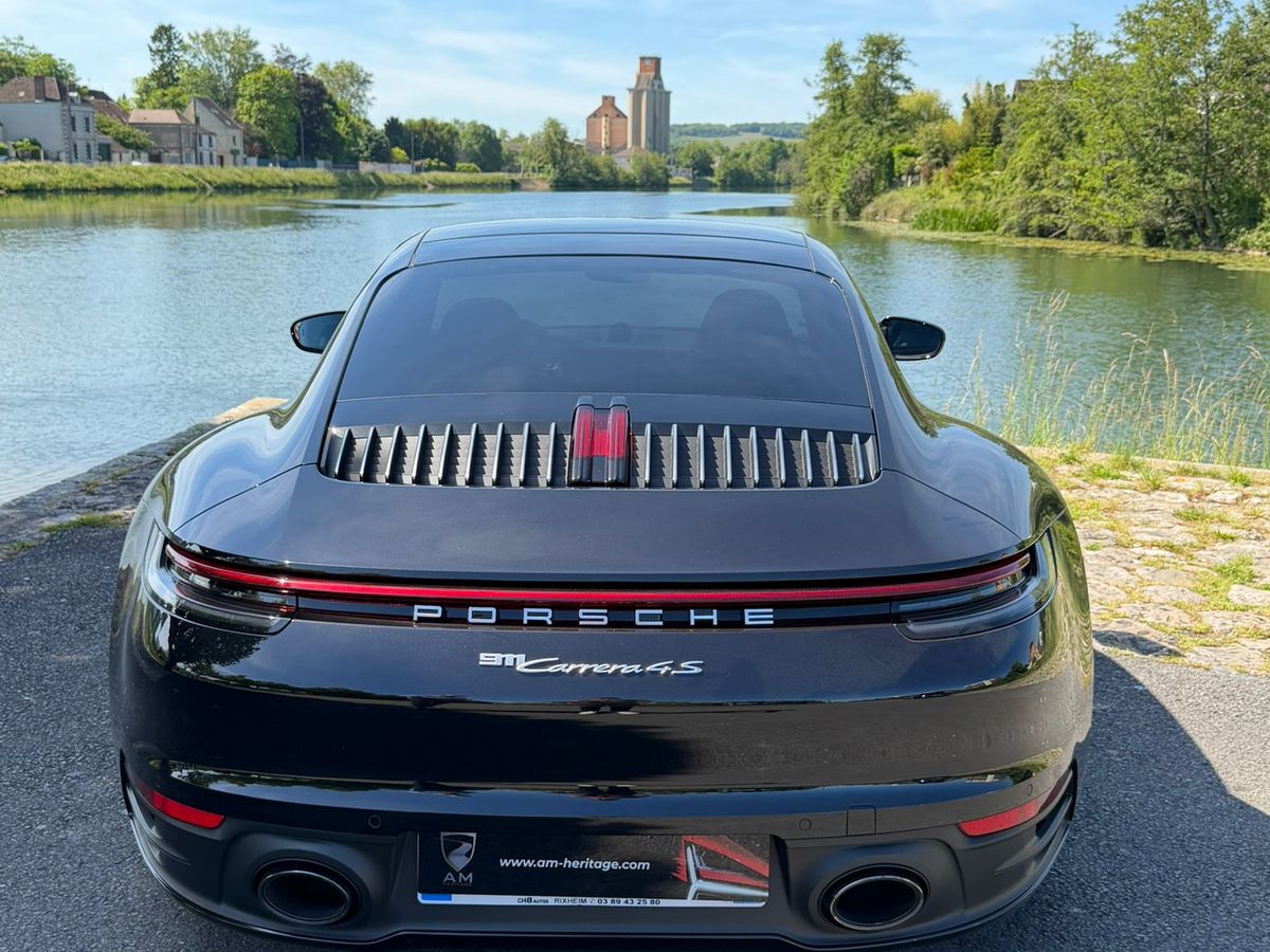 Porsche 992 carrera 4S
