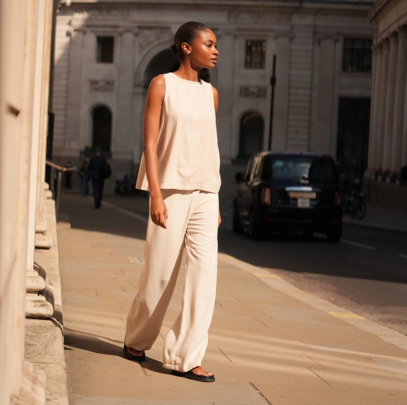 How To Style Linen Trousers For Summer