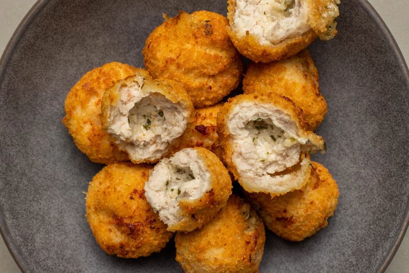 Air fried chicken garlic bites